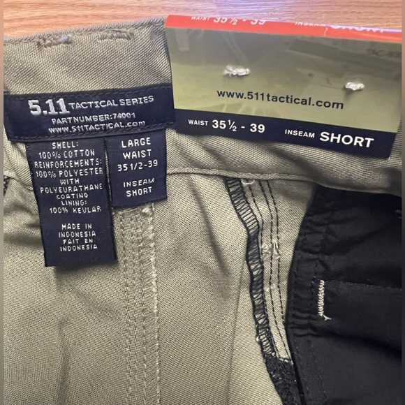 5.11 Tactical HRT Pants Dark Tan Black NEW
SZ WAIST LARGE
351/2-39
INSEAM SHORT - Picture 3 of 8